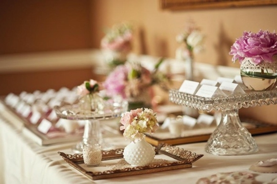 Prunkstück-Kristall-Namenskärtchen-Tischdecke-Vintage-Beispiele-für-Hochzeit