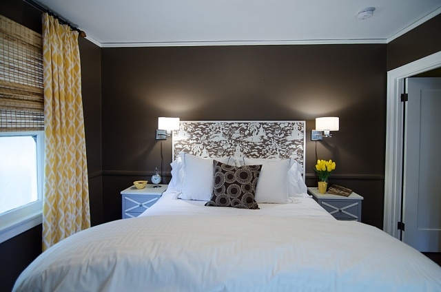 Schlafzimmer-Kontraste-erstellen-weiß-schwarz-motiv-gardinen-gelb-weiß-geometrisch