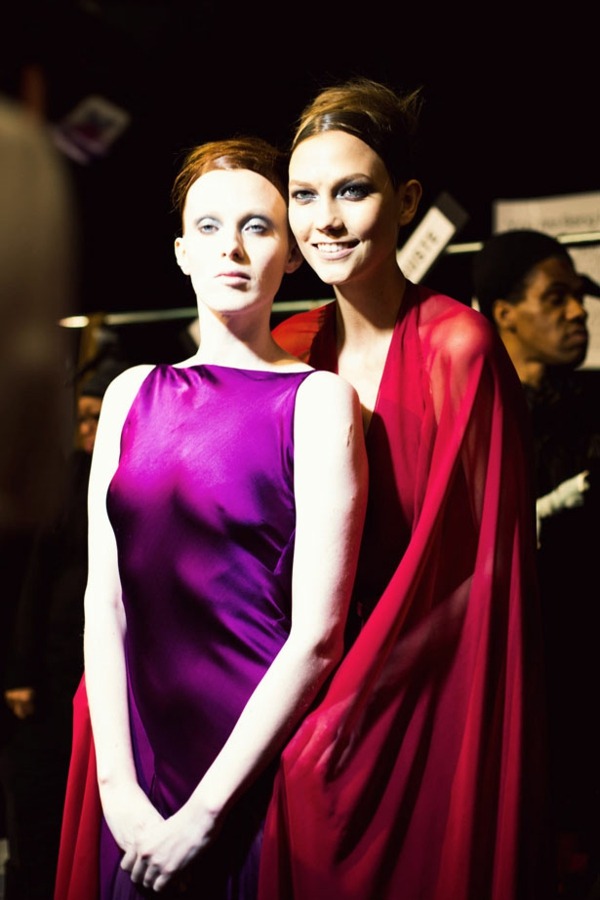 Violett-dunkel-Rot-Kleider-von-Donna-Karan