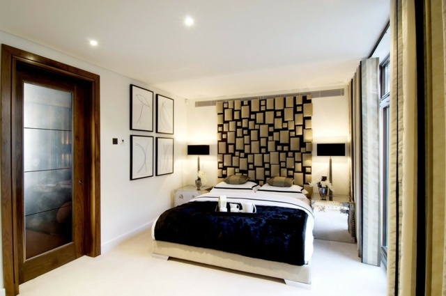 Wandgestaltung-mit-rechteckigen-Module-Schlafzimmer