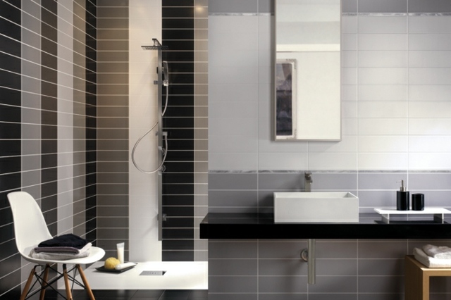 Waschbecken-und-Duschbereich-mit-rechteckigen-Ziegelsteinformatige-Fliesen-in-Braun-und-Grau