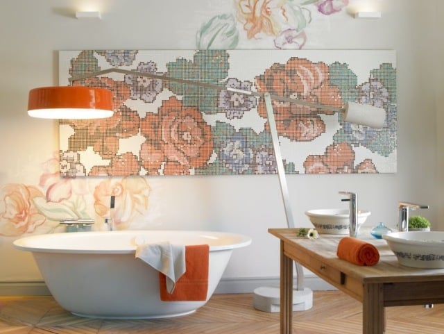 badezimmer-bilder-wanddeko-rosen-mosaik-orange-akzente