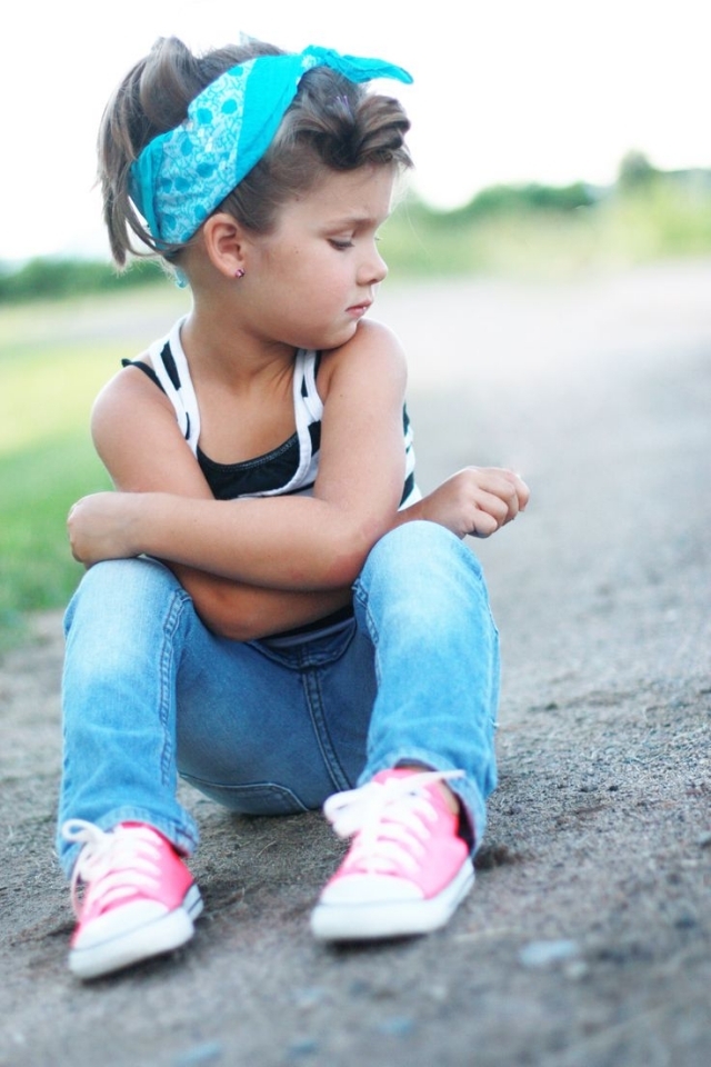 bandana-tuch-frisur-kleines-maedchen-sommer-look