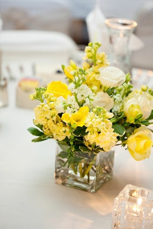 blumenstrauß hochzeit designideen gelb glas vase