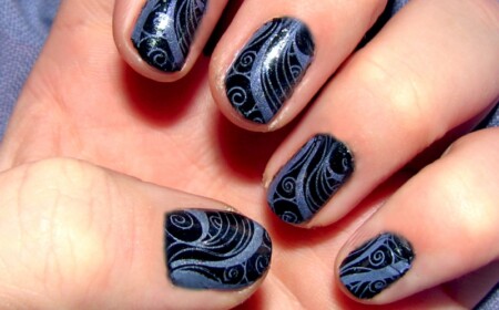 fingernägel bilder ornamente metallic blau schwarz