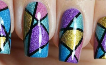 fingernaegel design geometrisch muster idee glitzer nagellack