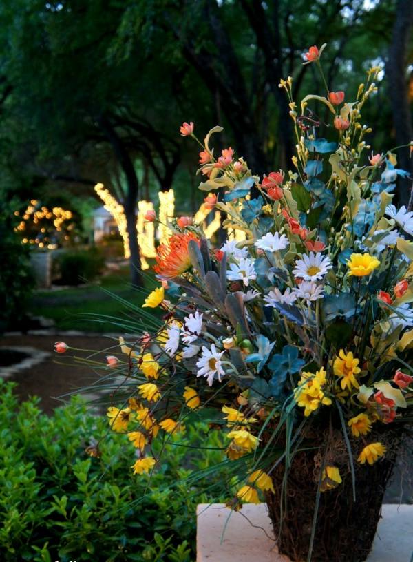 frühling strauß wiesenblumen dekoration hochzeit hübsch