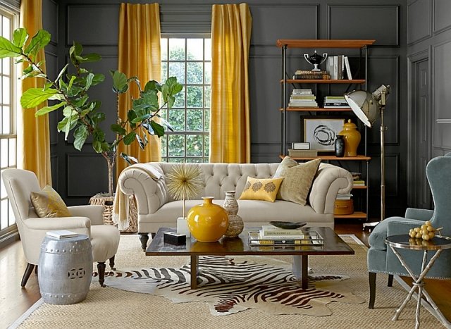 grau und gelb im wohnzimmer akzente-vorhange-vase-kissen