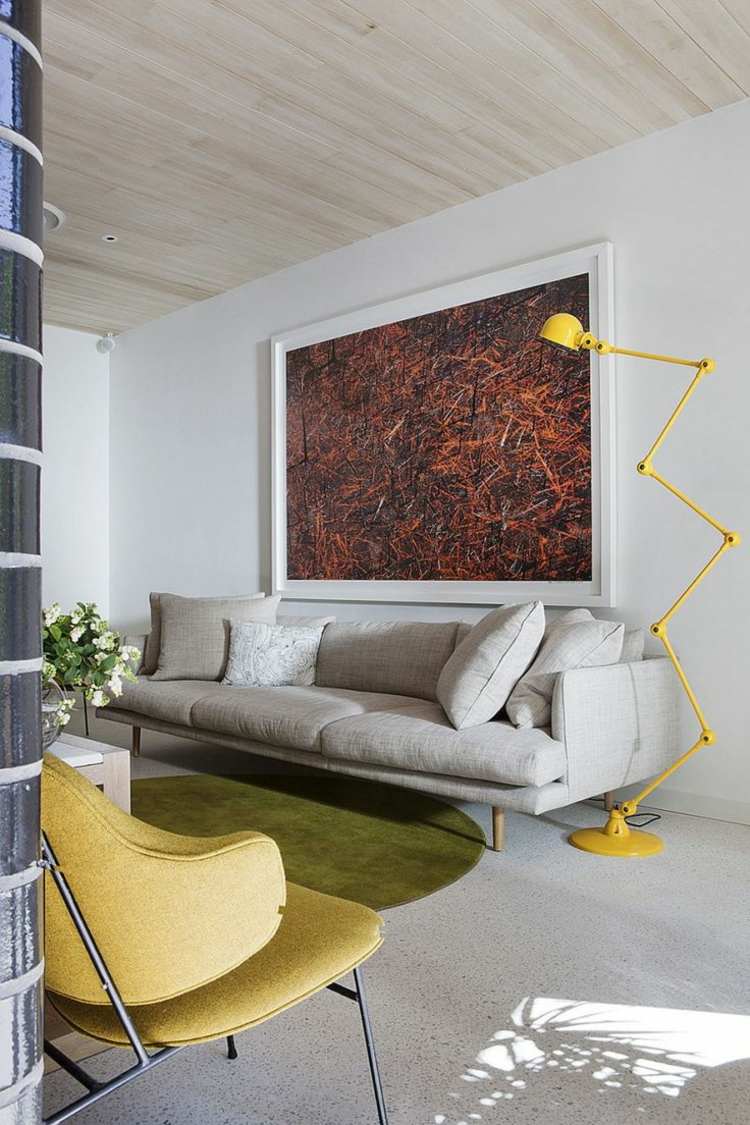 grau und gelb im wohnzimmer modern-stehlampe-wandbild-deko