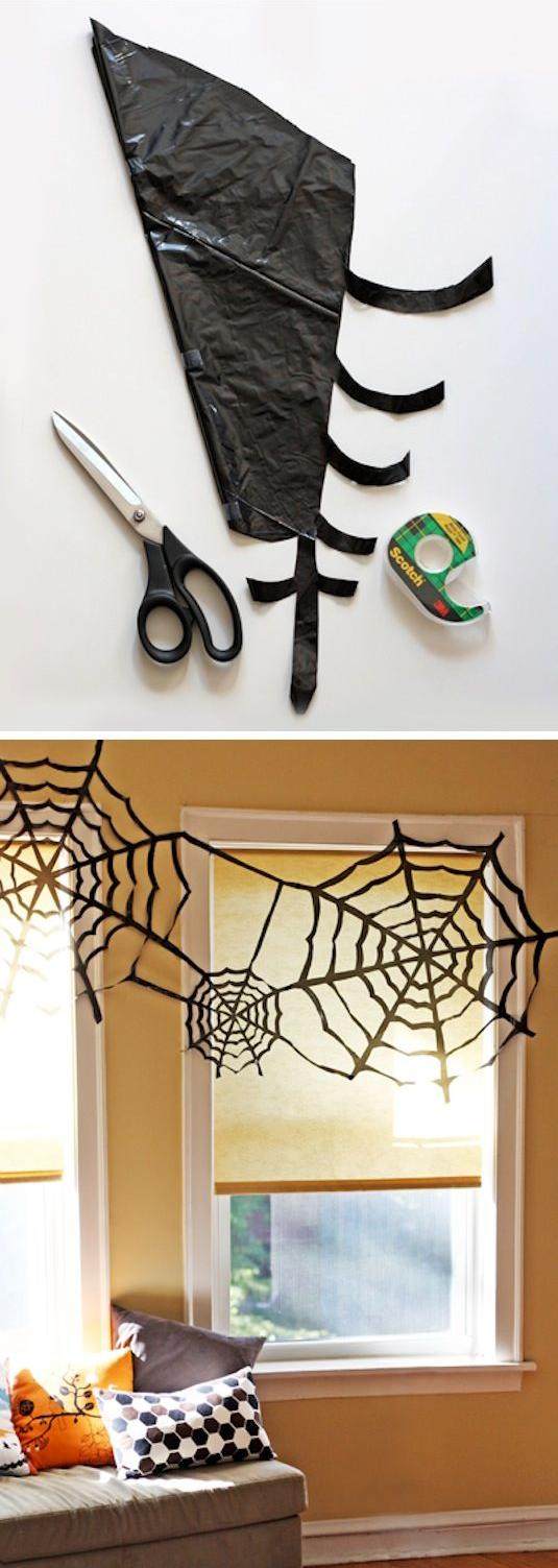 halloween-deko-idee-muellsack-spinnenwebe-basteln