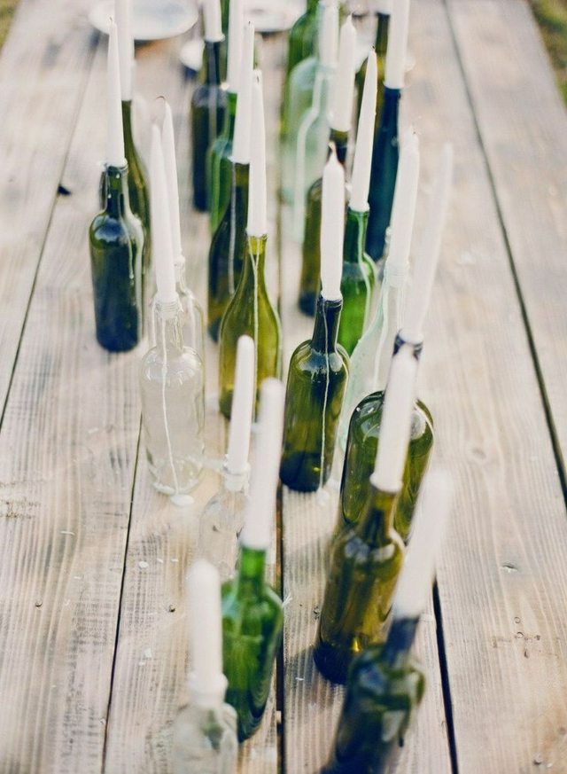 hochzeit dekoration flaschen grün kerzenhalter herzstück