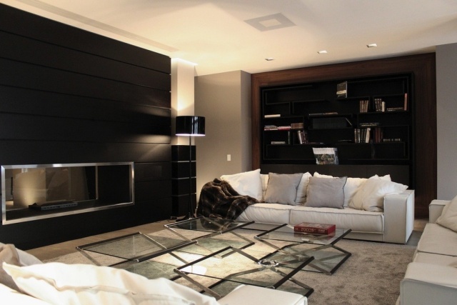 ideen-möbel-wohnzimmer-farben-kontraste-weiß-schwarz-kaffeetisch-glas
