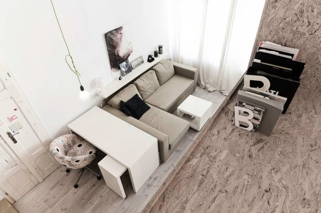 kleines-wohnzimmer-einrichten-tipps-modulares-sofa-schreibtisch-elemente