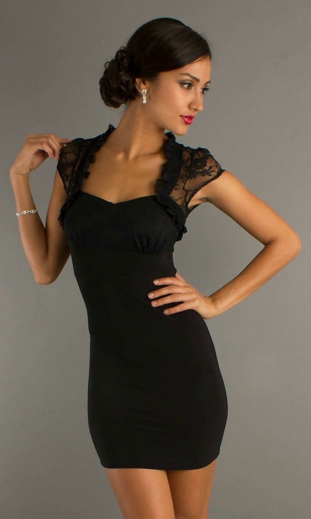 Das kurze, schwarze Kleid für einen ewig attraktiven Look