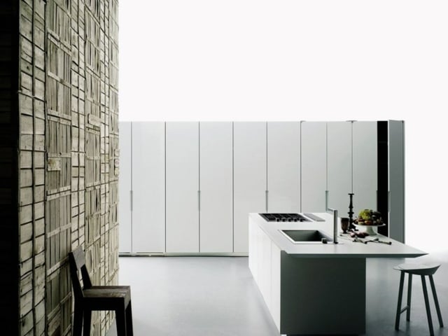 Küchenmöbel weiße Kochinsel Design Ideen praktisch platzsparend