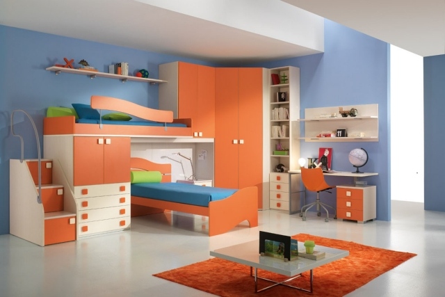 moderne-kinderzimmermoebel-orange-creme-blaue-wandfarbe