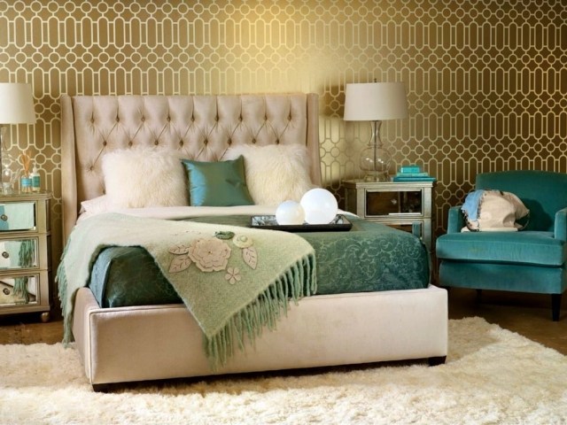 moderne-wandfarben-für-schlafzimmer-tapeten-gold-effekt-geometrische-muster