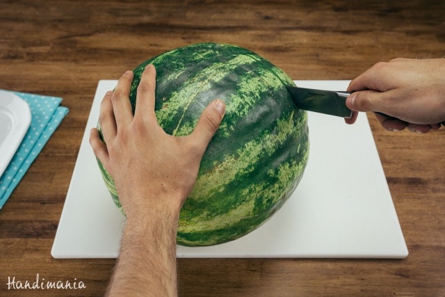 trick-Schneiden einer Wassermelone -party-snack