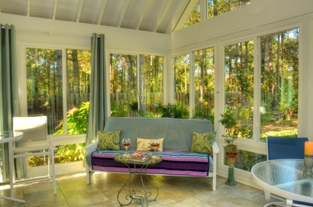 wintergarten-verglaste-veranda-sitzecke