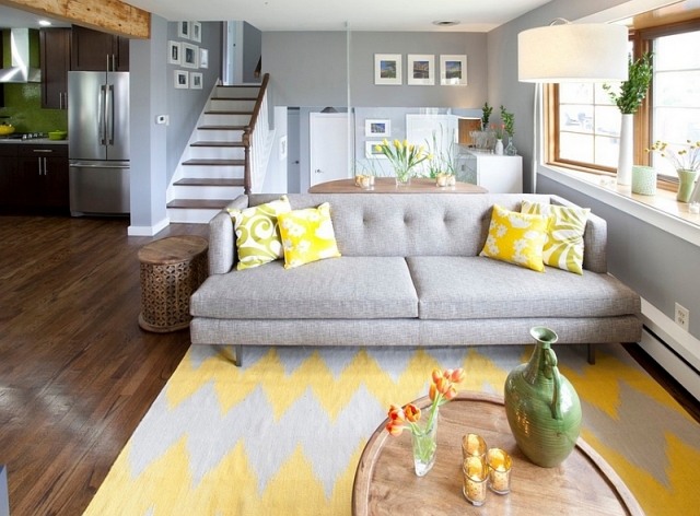 Grau und gelb im Wohnzimmer -akznte-offenes-wohnkonzept