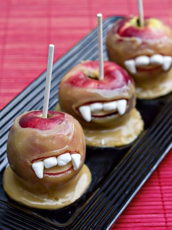 Äpfel-Schokolade-überzogen-zombie-gebisse-Halloween-Essen-Deko-widerlich
