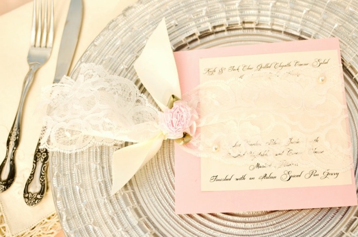 Hochzeit Platzkarten rosa vintage Perlen