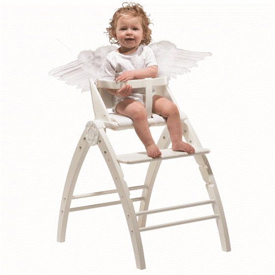 Kinderstuhl-aus-weißem-Holz-für-keine-Engel