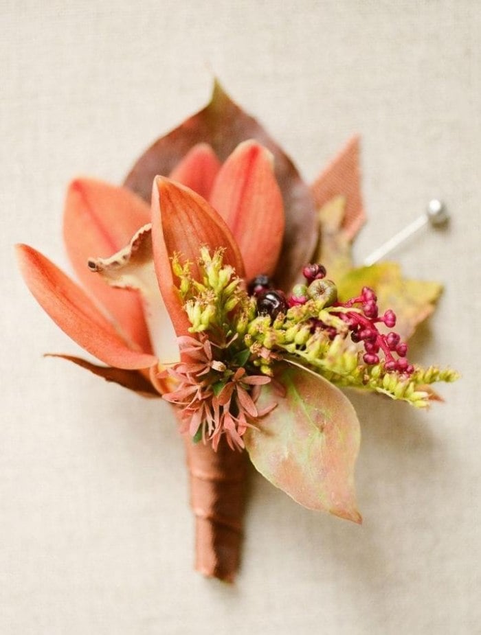Knopflochblume-herbstliche-Farben-Orange-Rot-gelb-Blumen-für-Bräutigam