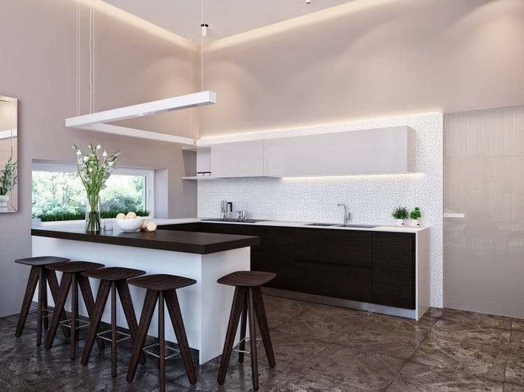 Küchentresen mit Barhockern -wengefarbene-barhocker-schwarz-weisse-kuechenzeile-led-streifen-indirekte-beleuchtung