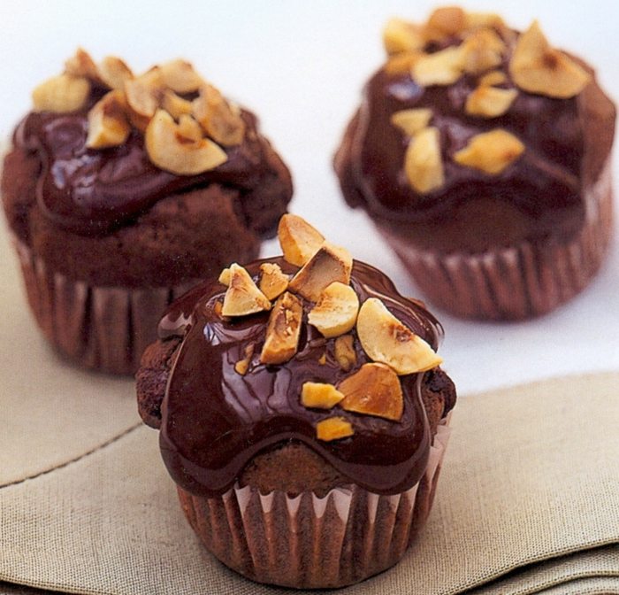 Muffins-mit-Schokolade-und-Haselnuss