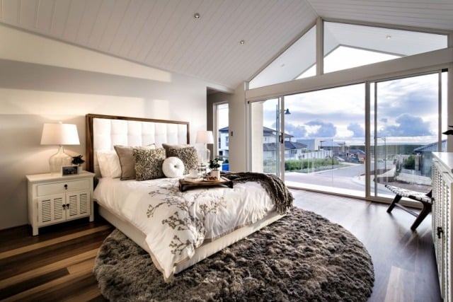 Schlafzimmer-Fußboden-Teppich-flauschig-weiße-Wände-dekore