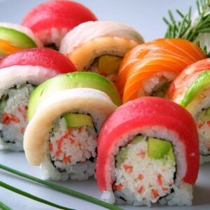 Sushi zubereiten Zuhause genießen Rezepte Lachs