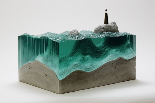 Wasser-aus-Glas-boden-aus-beton-zerbrochene-Flüssigkeiten-the-beacon-ben-young