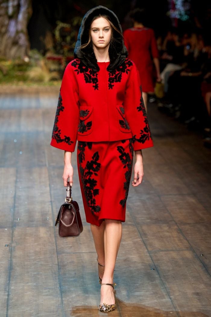 Dolce Gabbana Zweiteiler rot bestrickt schwarz