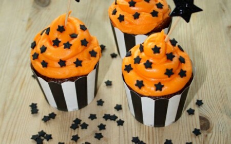 Zauberstab-Sternchen-orange-Halloween-Muffins