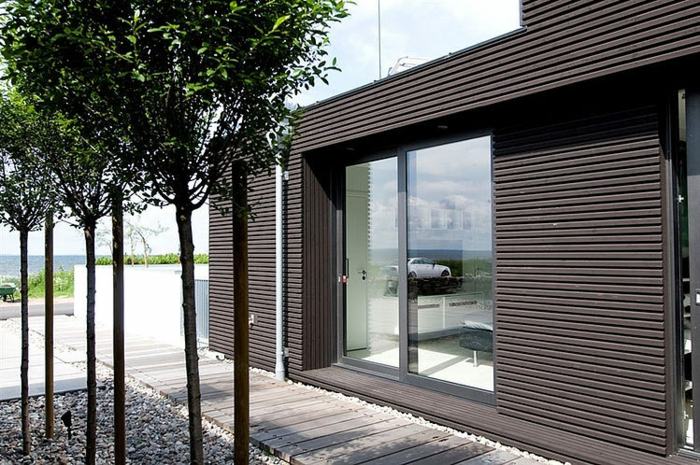 Holz Gartenweg Einfamilienhaus modern minimalistisch