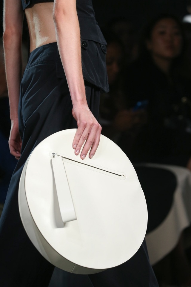 ausgefallene-Handtasche-ausgefeilt-Rund-weiß-2015-Marc-by-Marc-Jacobs-Modetrends