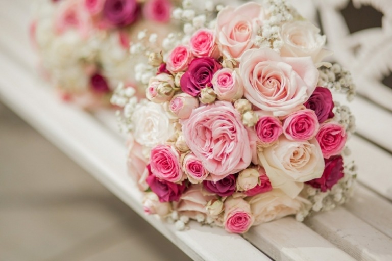ideen für den hochzeitsstrauß vintage stil rosen klein gross pink weiss
