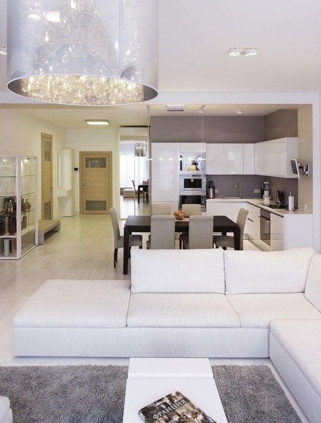 Einrichtungsideen für Wohnzimmer mit offener Küche weisse-moebel-graue-akzente