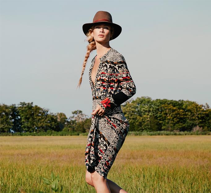Herbst-Outfits im Boho Chic kleid-ethno-muster-etro