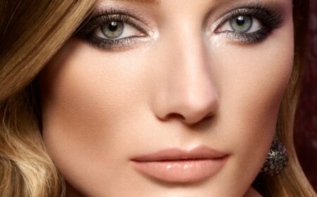 Smokey-Eye mit Goldschimmer