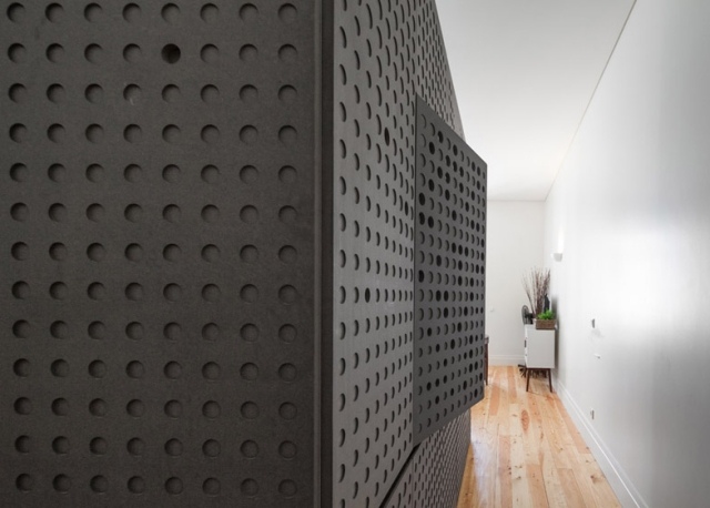 wohnmodule-speziell-entworfene-modulare-Möbel-LOIOS-Gebäude-Porto