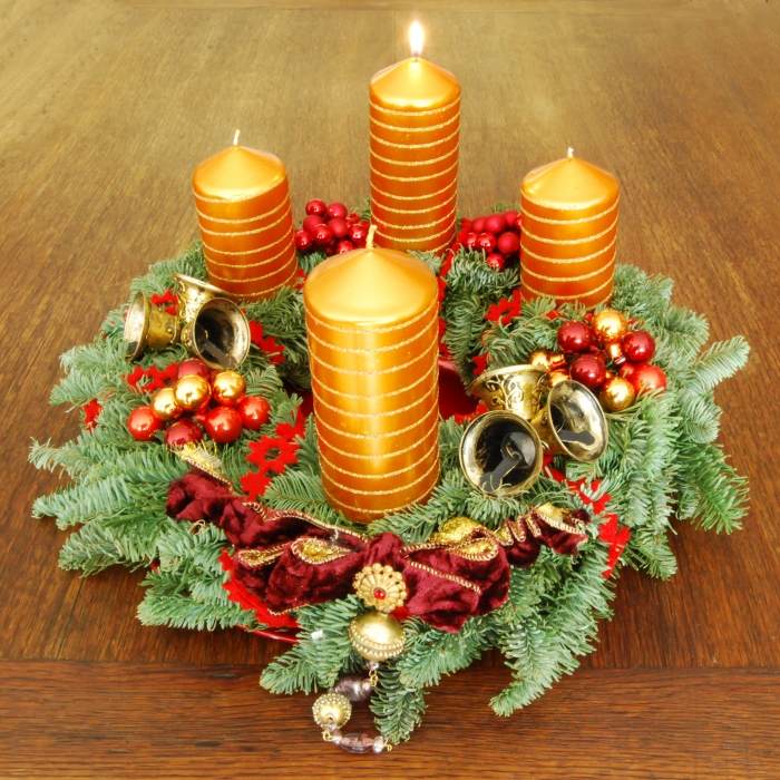 Adventskranz-Deko-Highlight-Toller-Tischschmuck-Weihnachten-Ideen-zum-Selbermachen