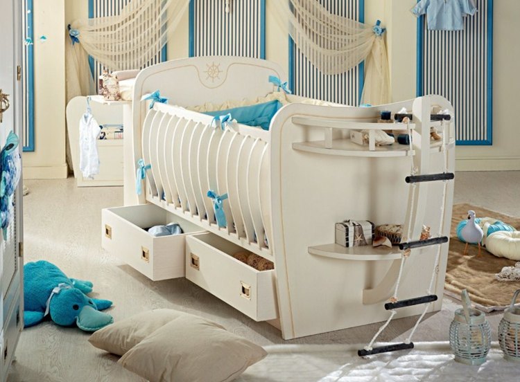 Babybett mitwachsend Kinderbett weiße Farbe maritime Deko