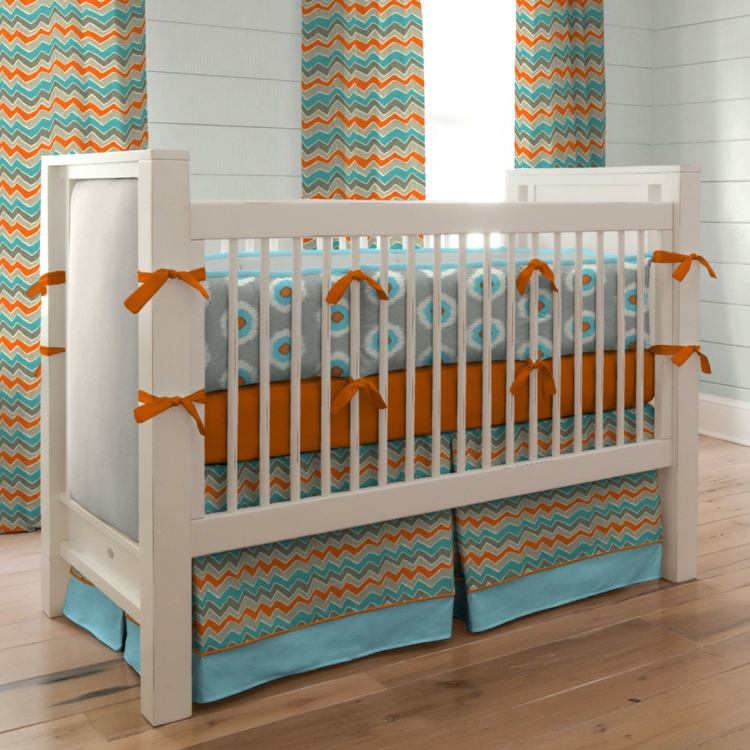 Babyzimmer Deko Ideen bunt Orange Blau Grau Muster