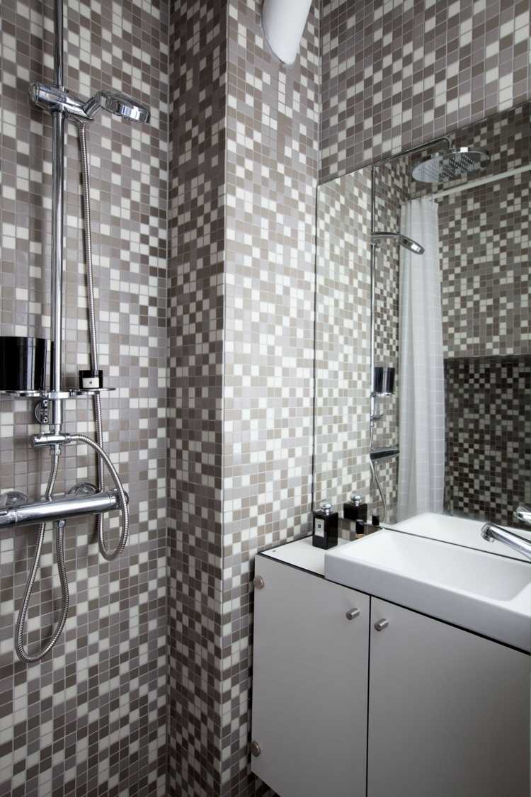 Badezimmer Mosaikfliesen Gestaltung modern Ideen