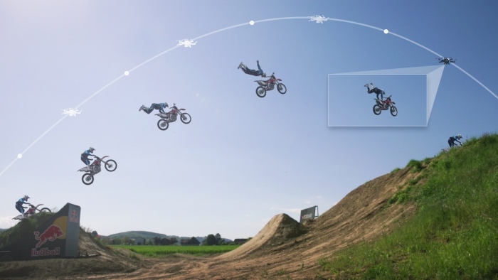 Extrem-Sport-Seilkamera-Drohne-Besitzer-automatisch-nachfliegt