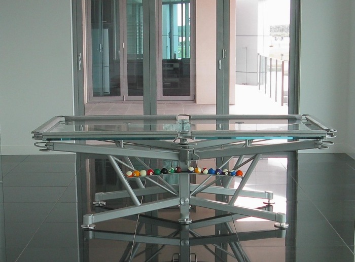 G-1-professioneller-Billardtisch-aus-glas-innovatives-design-funktionen