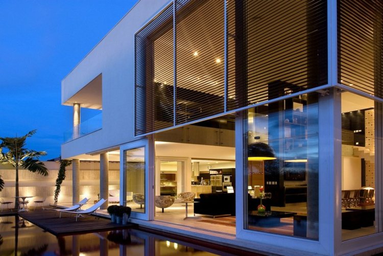 Glas Fassade Beleuchtung moderne Architektur