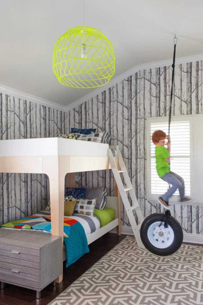 Kindertapeten-ideen-Jungenzimmer-Bäume-grafische-Darstellung-teppich-geometrische-motive